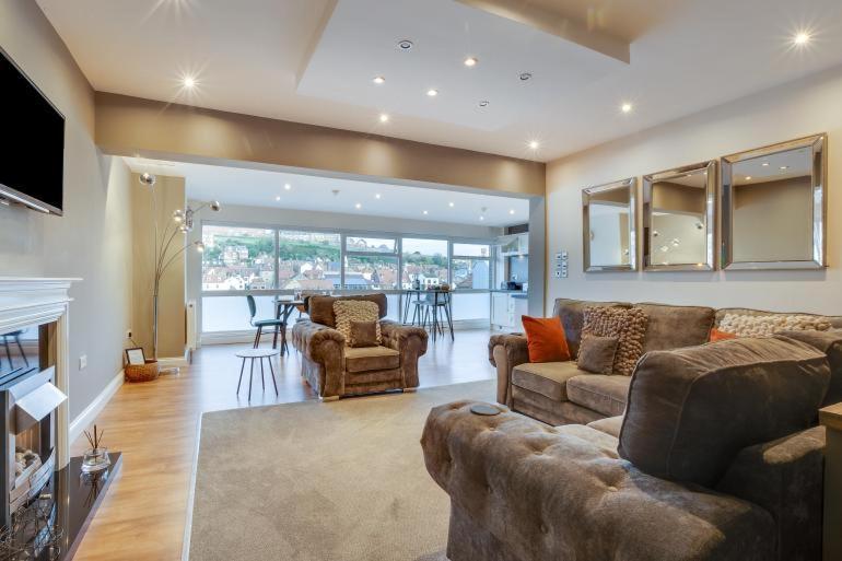 Number 3 Pier Road Apartment Уитби Екстериор снимка